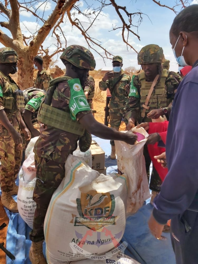 KDF INSTALLS  WATER TANKS AND DONATES FOOD AND WATER TO  BURAHACHE RESIDENTS