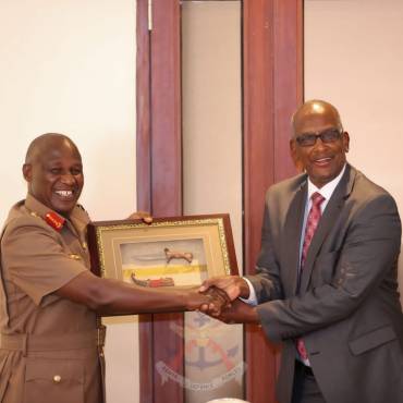 MINISTRY OF DEFENCE MILITARY AND CIVILIAN STAFF BID FAREWELL TO OUTGOING CHIEF ADMINISTRATIVE SECRETARY AND PRINCIPAL SECRETARY