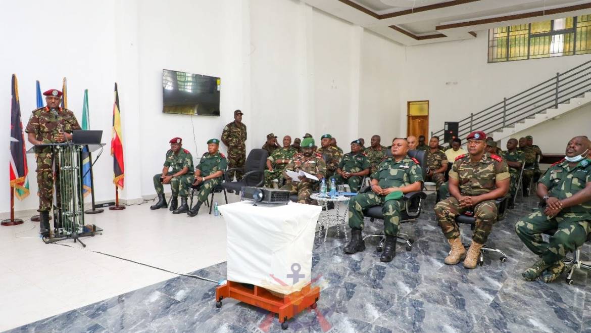 DRC CHIEF OF GENERAL STAFF VISITS EACRF HEADQUARTERS