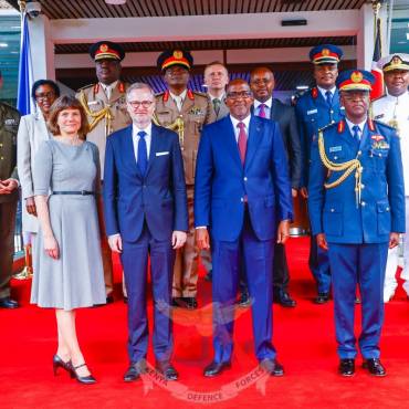 CS DUALE HOSTS CZECH PRIME MINISTER AT DEFENCE HEADQUARTERS