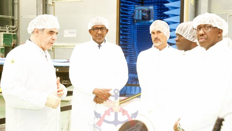 CS DUALE VISITS THALES ALENIA SPACE IN ITALY