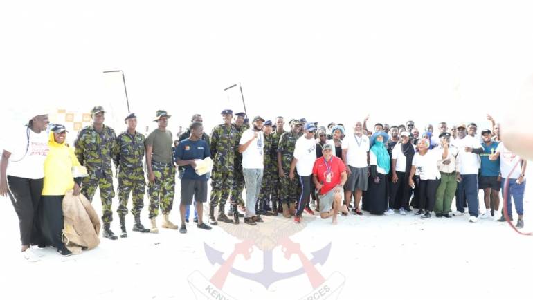 KENYA NAVY PARTICIPATES IN BEACH CLEANUP