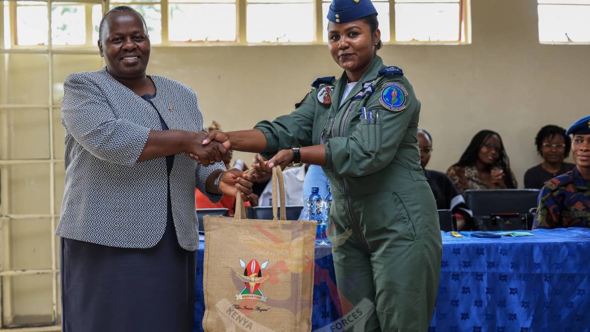 KDF OFFICERS MENTOR STAREHE GIRLS’ CENTRE STUDENTS