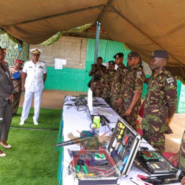 DEFENCE CABINET SECRETARY TOURS KAHAWA GARRISON